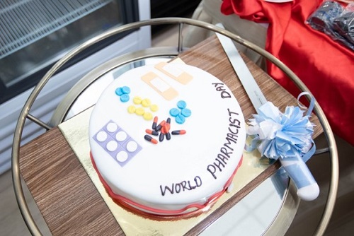 Farooq Ali on LinkedIn: The cake was for world Pharmacy Day for Civil  Hospital Pharmacists